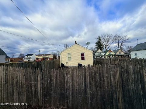 Tiny photo for 1141 Pinewood Avenue, Toledo, OH 43607 (MLS # 10002944)