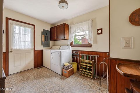 Tiny photo for 755 Nickie Lane, Fostoria, OH 44830 (MLS # 10008120)