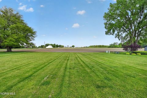 Tiny photo for 755 Nickie Lane, Fostoria, OH 44830 (MLS # 10008120)