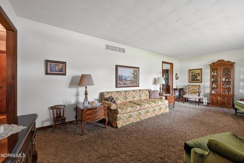 Tiny photo for 755 Nickie Lane, Fostoria, OH 44830 (MLS # 10008120)