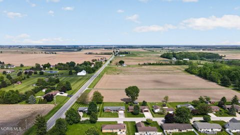 Tiny photo for 755 Nickie Lane, Fostoria, OH 44830 (MLS # 10008120)