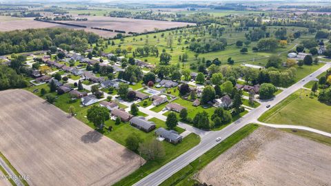 Tiny photo for 755 Nickie Lane, Fostoria, OH 44830 (MLS # 10008120)