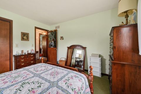 Tiny photo for 755 Nickie Lane, Fostoria, OH 44830 (MLS # 10008120)