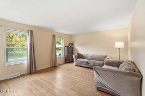 Tiny photo for 6150 Meadowvale Drive, Toledo, OH 43613 (MLS # 10011814)