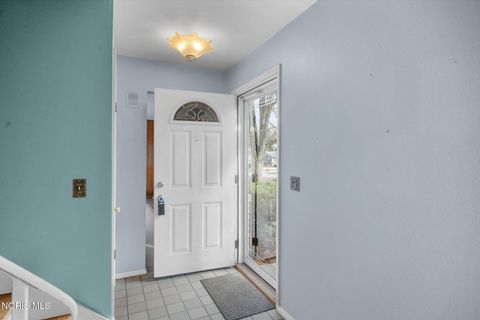 Tiny photo for 6946 Kinsman Drive, Sylvania, OH 43560 (MLS # 10004993)