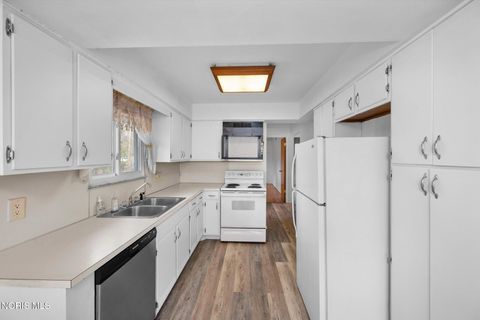 Tiny photo for 6946 Kinsman Drive, Sylvania, OH 43560 (MLS # 10004993)