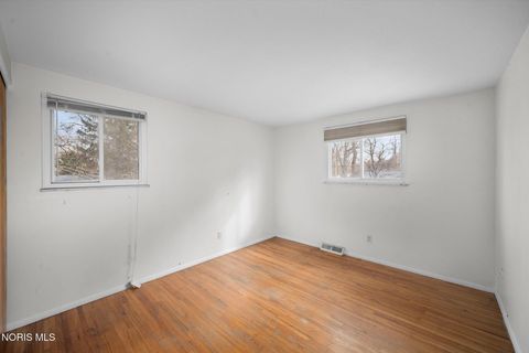 Tiny photo for 6946 Kinsman Drive, Sylvania, OH 43560 (MLS # 10004993)