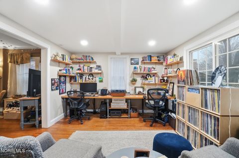 Tiny photo for 3324 Darlington Road, Ottawa Hills, OH 43606 (MLS # 10005336)