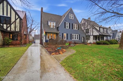 Photo of 3324 Darlington Road, Ottawa Hills, OH 43606 (MLS # 10005336)