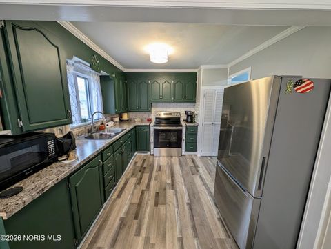 Tiny photo for 915 Buckeye Street, Genoa, OH 43430 (MLS # 10003918)