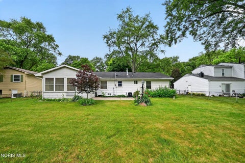 Tiny photo for 2420 Country Squire Lane, Toledo, OH 43615 (MLS # 10009134)