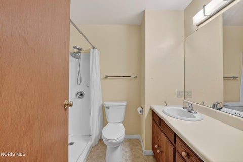 Tiny photo for 2420 Country Squire Lane, Toledo, OH 43615 (MLS # 10009134)