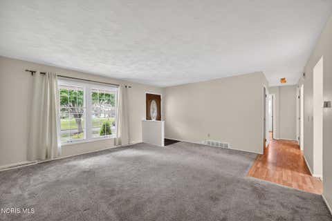 Tiny photo for 2420 Country Squire Lane, Toledo, OH 43615 (MLS # 10009134)
