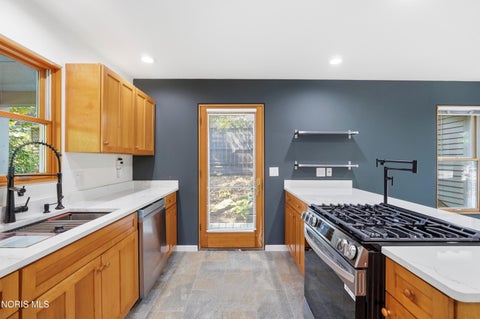 Tiny photo for 117 Mulberry Street, Perrysburg, OH 43551 (MLS # 10012646)