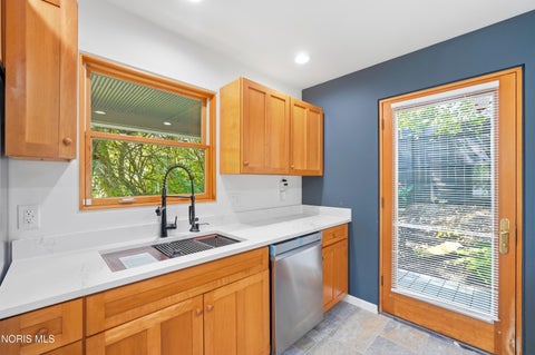 Tiny photo for 117 Mulberry Street, Perrysburg, OH 43551 (MLS # 10012646)