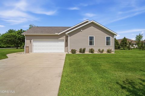 Tiny photo for 5980 Arapaho Avenue, Walbridge, OH 43465 (MLS # 10007489)