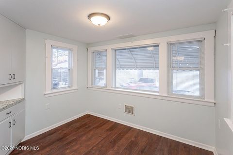 Tiny photo for 4322 Willys Parkway, Toledo, OH 43612 (MLS # 10003836)