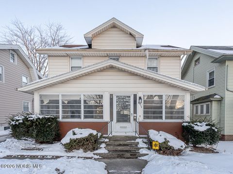 Photo of 4322 Willys Parkway, Toledo, OH 43612 (MLS # 10003836)