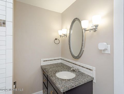 Tiny photo for 4322 Willys Parkway, Toledo, OH 43612 (MLS # 10003836)