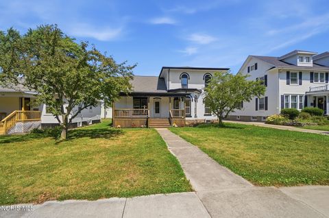 Tiny photo for 232 N Franklin Street, Wauseon, OH 43567 (MLS # 10010467)
