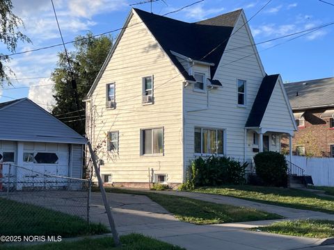 Tiny photo for 1511 Upton Avenue, Toledo, OH 43607 (MLS # 10000268)