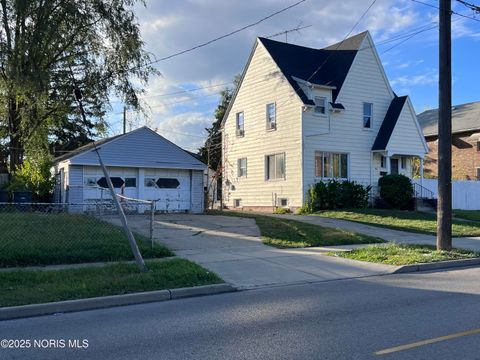 Tiny photo for 1511 Upton Avenue, Toledo, OH 43607 (MLS # 10000268)