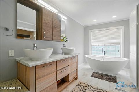 Tiny photo for 4475 Wintergreen Drive, Lima, OH 45805 (MLS # 10003860)