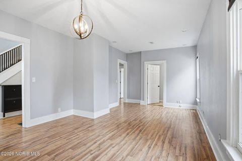 Tiny photo for 523 Center Street, Findlay, OH 45840 (MLS # 10002864)