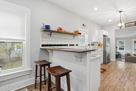 Tiny photo for 523 Center Street, Findlay, OH 45840 (MLS # 10002864)