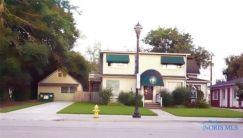 Photo of 18 S 3rd Street, Waterville, OH 43566 (MLS # 6135853)