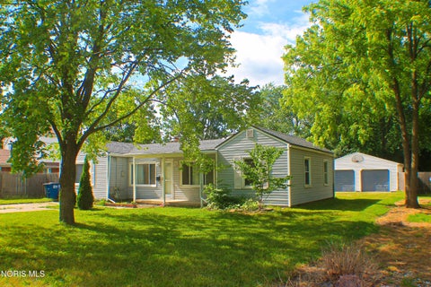 Tiny photo for 3516 Mcgregor Lane, Toledo, OH 43623 (MLS # 10009236)