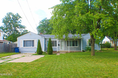 Homes For Sale - 3516 Mcgregor Lane<br/> Toledo, OH 43623