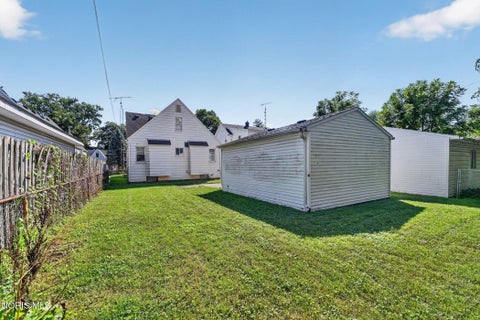 Tiny photo for 3701 Wallwerth Drive, Toledo, OH 43612 (MLS # 10013193)