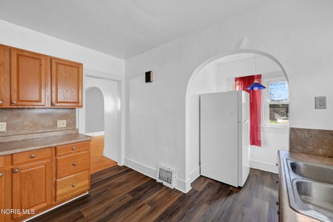 Tiny photo for 3701 Wallwerth Drive, Toledo, OH 43612 (MLS # 10013193)