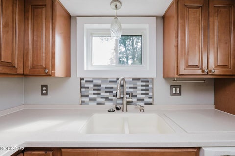 Tiny photo for 123 N Blanchard Street, Findlay, OH 45840 (MLS # 10013451)