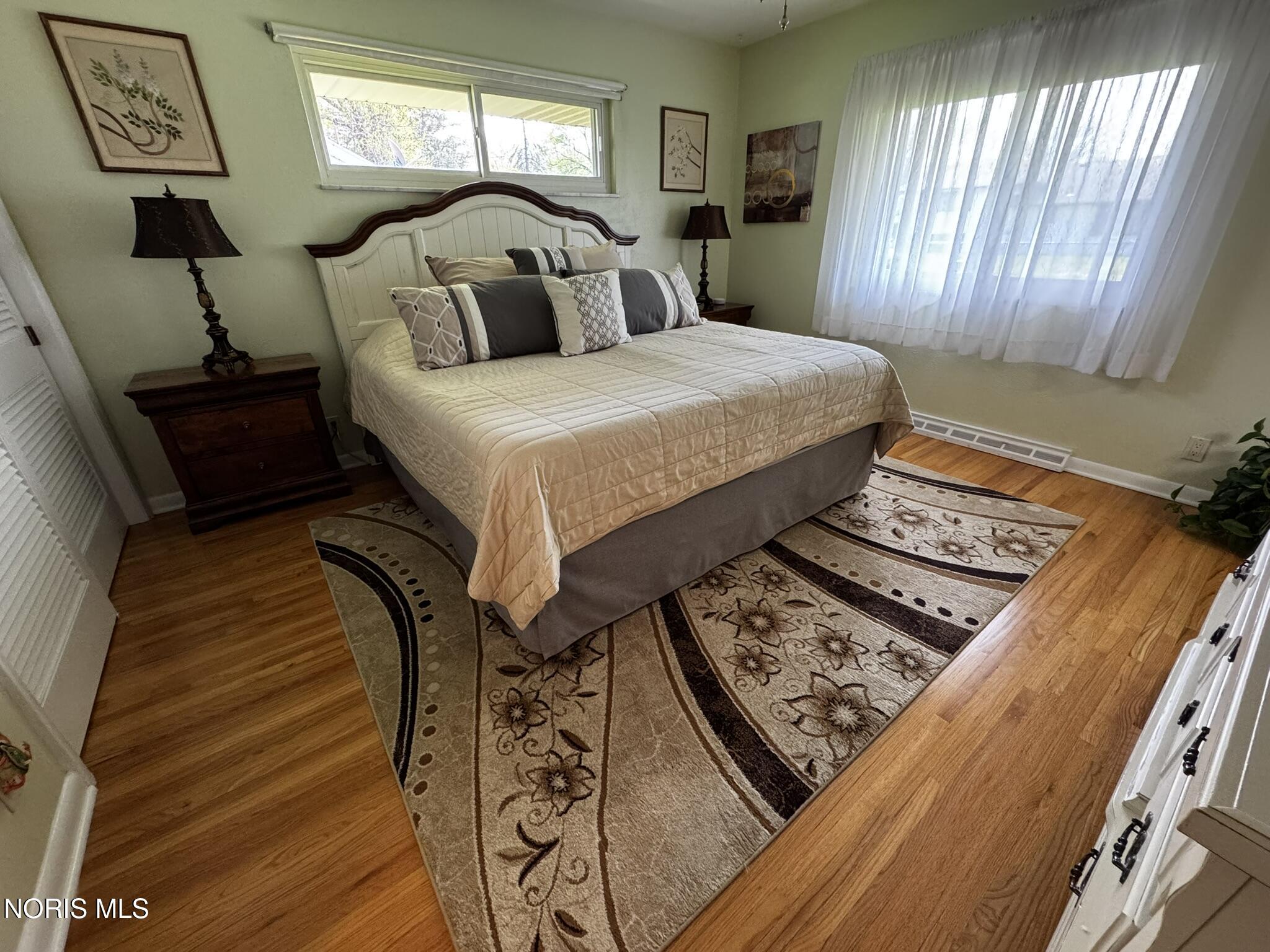 3749 N Beverly Hills Drive