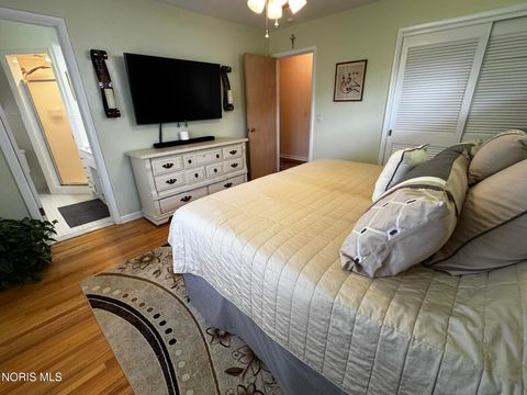 Tiny photo for 3749 N Beverly Hills Drive, Toledo, OH 43614 (MLS # 10006756)