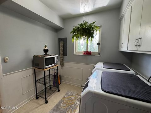 Tiny photo for 3749 N Beverly Hills Drive, Toledo, OH 43614 (MLS # 10006756)