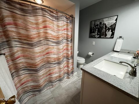 Tiny photo for 3749 N Beverly Hills Drive, Toledo, OH 43614 (MLS # 10006756)