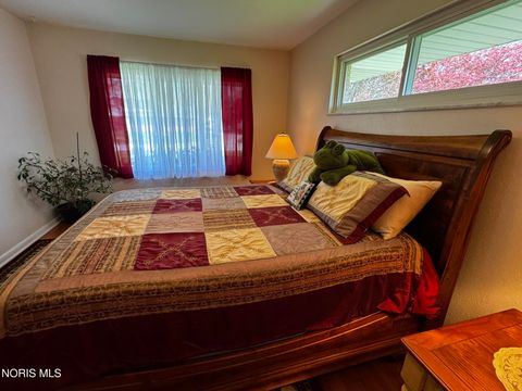 Tiny photo for 3749 N Beverly Hills Drive, Toledo, OH 43614 (MLS # 10006756)