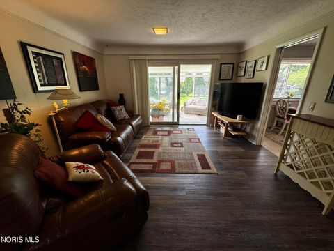 Tiny photo for 3749 N Beverly Hills Drive, Toledo, OH 43614 (MLS # 10006756)