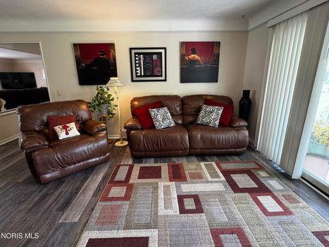 Tiny photo for 3749 N Beverly Hills Drive, Toledo, OH 43614 (MLS # 10006756)