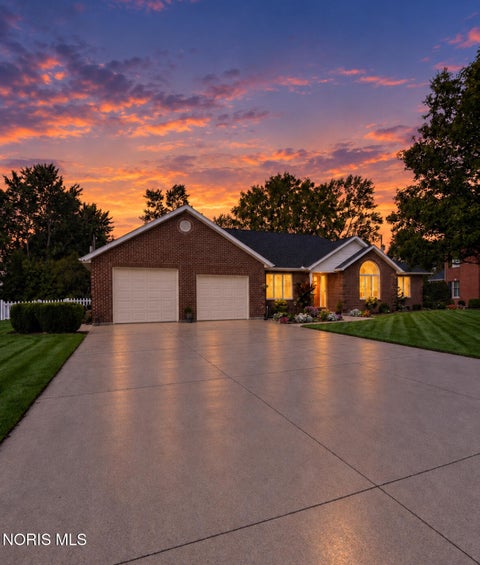 Tiny photo for 1127 Charlotte Circle, Van Wert, OH 45891 (MLS # 10014148)