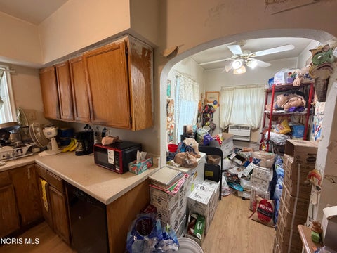 Tiny photo for 1387 Glenview Road, Toledo, OH 43614 (MLS # 10014633)