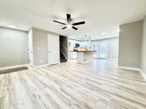 Tiny photo for 2051 Northridge Drive, Toledo, OH 43611 (MLS # 10002488)