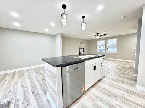 Tiny photo for 2051 Northridge Drive, Toledo, OH 43611 (MLS # 10002488)