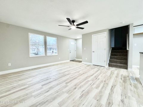 Tiny photo for 2051 Northridge Drive, Toledo, OH 43611 (MLS # 10002488)