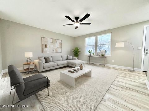 Tiny photo for 2051 Northridge Drive, Toledo, OH 43611 (MLS # 10002488)