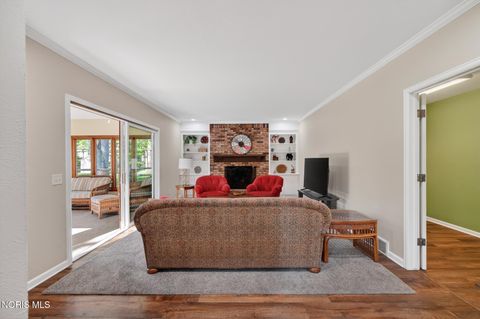 Tiny photo for 7111 Williamsburg Drive, Sylvania, OH 43560 (MLS # 10007683)