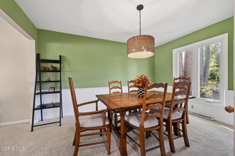 Tiny photo for 7111 Williamsburg Drive, Sylvania, OH 43560 (MLS # 10007683)